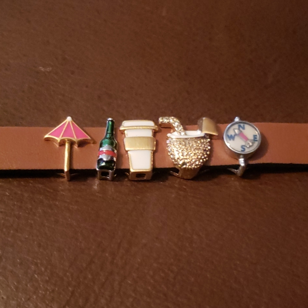 Leather double wrap bracelet with charms - Picture 4 of 5